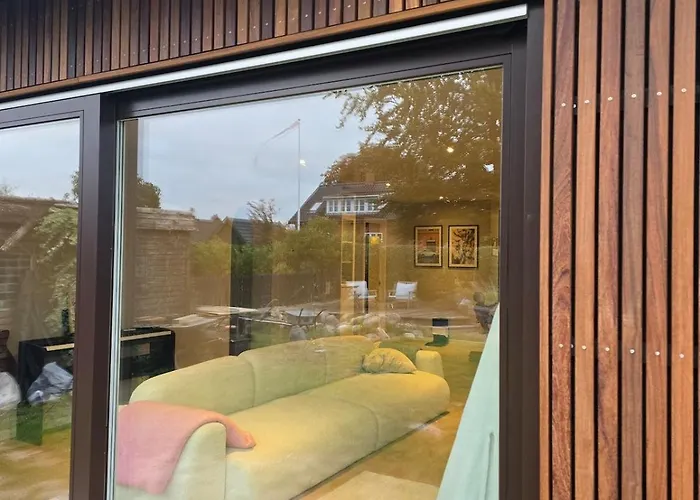 Modern - Walk To & 20m Train To Cph Feriehus