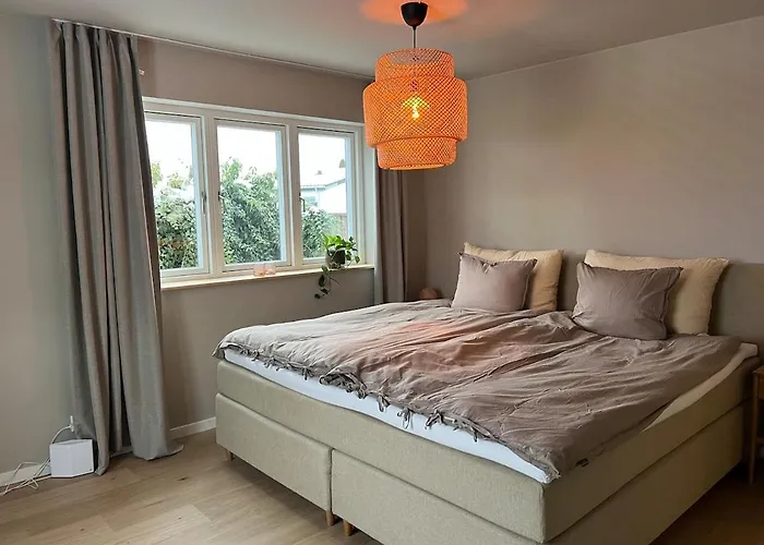 Feriehus Modern - Walk To & 20m Train To Cph *