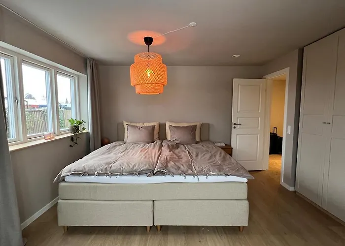 Feriehus Modern - Walk To & 20m Train To Cph Koge